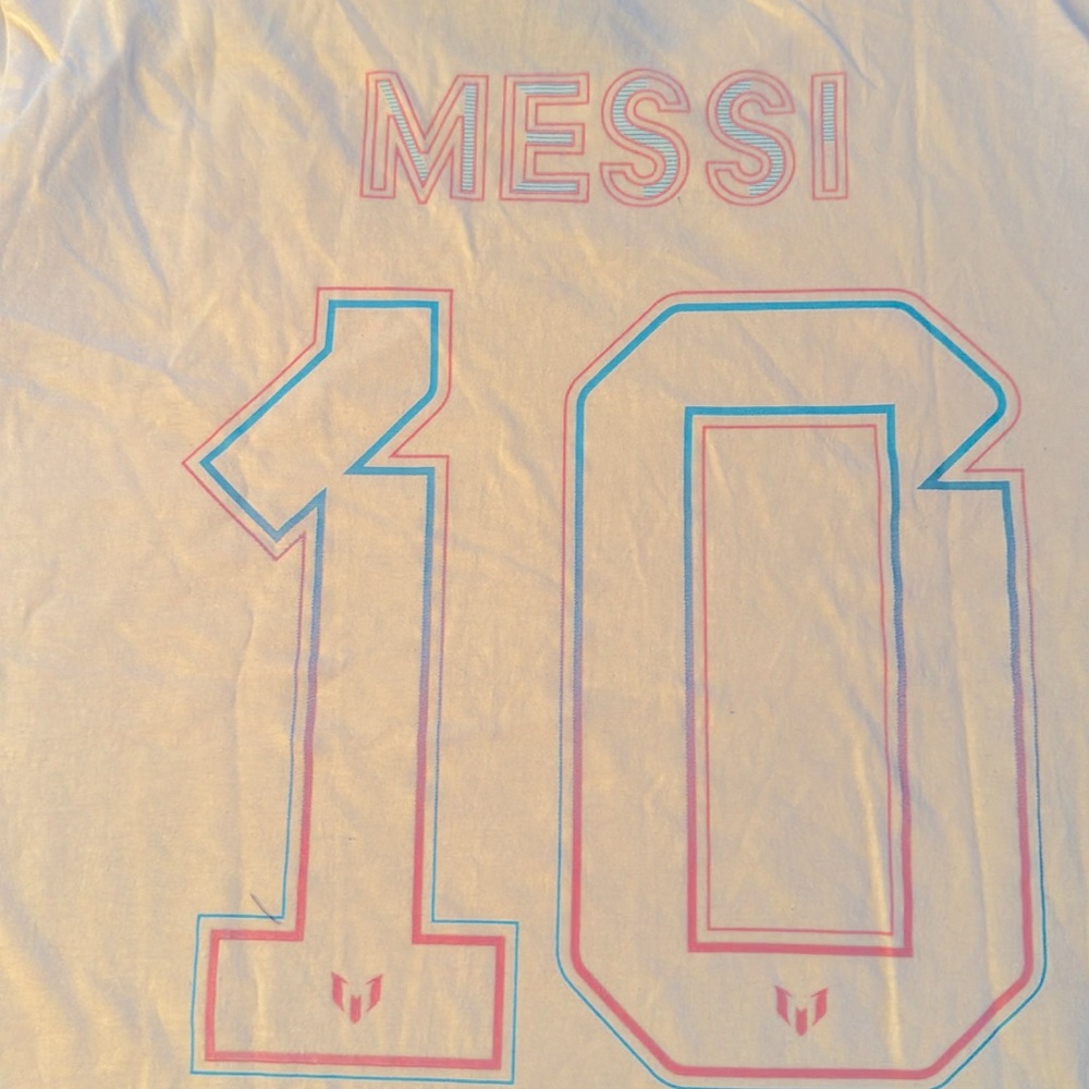 Adidas Messi T shirt Messi insignia with Messi #10 on back. Cotton. Ex Large
